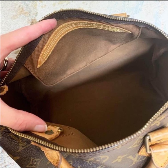 Vintage Louis Vuitton Speedy 30 - Picture 6 of 11